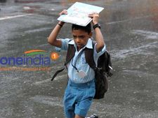 வடகிழக்கு பருவ மழைக்கு முன் பாடங்களை முடிக்க அரசு பள்ளிகளுக்கு உத்தரவு!