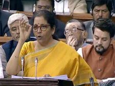 Budget 2020: கல்வித்துறைக்கு 99,300 கோடி ரூபாய் ஒதுக்கீடு! நிர்மலா சீதாராமன்