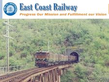 கிழக்கு கடற்கரை ரயில்வேத் துறையில் கொட்டிக்கிடக்கும் வேலை வாய்ப்புகள்!