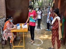 மருத்துவ படிப்பு மாணவர்கள் கவனத்திற்கு- நீட் நுழைவுத் தேர்வு தேதி அறிவிப்பு!