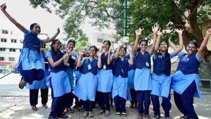 பிளஸ் 1 தேர்வில் 90.93% மாணவ- மாணவிகள் தேர்ச்சி