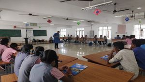 Anna Universtiy Teaching Fellow Recruitment 2023:  அண்ணா பல்கலையில் ரூ.25 ஆயிரம் ஊதியத்தில் வேலை...!