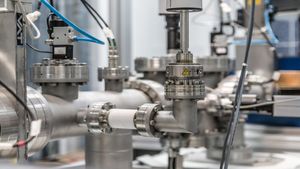 இயக்குநராக பணிபுரிய வேண்டுமா.. அழைக்கிறது எச்சிஎல்...!!!