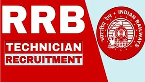 ரயில்வே வேலைக்கு தயார்...! உடனடியாக அப்ளை பண்ணுங்க...!!