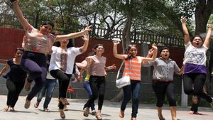 சிபிஎஸ்இ தேர்வு முடிவுகள் வெளியாவது எப்போது...மாணவர்களுக்கு கிடைத்த குட் நியூஸ்...!!