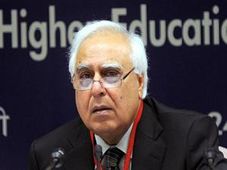 HRDM Kapil Sibal Prefers Kerala To Join Single CET