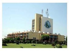 Kashmir Univ Launched New Course In Craft Sector