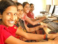 40% of Internet Users Are Women's In India