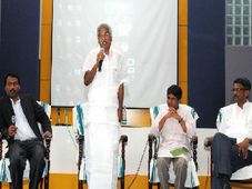 Kerala CM Gives Leadership Lessons To Students