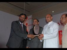 FORE School Bags 'Best B-School In North' Award