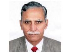 AMU Vice-Chancellor encourages students to use bicycles on campus