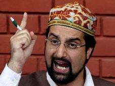 Spend on education and healthcare, not concerts: Mirwaiz Umer 