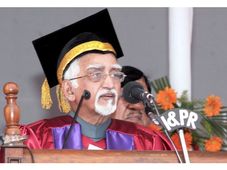 Vice-President addresses 1st Convocation @Central University of Bihar