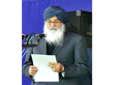 Punjab offers free education for migrants in state: CM Prakash Singh