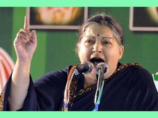 Jayalalithaa orders fee concession in Annamalai University