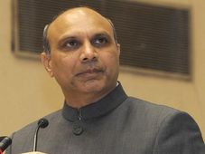 HRD Minister M M Pallam Raju lay foundation stone for IIIT Kakinada