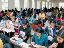 52% of IIT aspirants cracked JEE exam without coaching classes