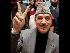 Ghulam Nabi Azad inaugurates AIIMS campus in Raipur