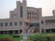 Technology, consulting make maximum offers at ISB