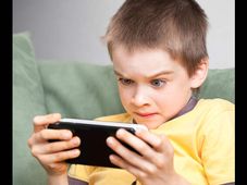 iPad, an extended blessing to facilitate autistic children?