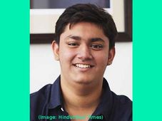 IIT JEE 2014 topper Chitraang Murdia aspires career in research