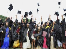 16,000 jobs calling commerce graduates in India