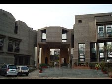 Top 10 Fashion Technology Colleges in India - 2015