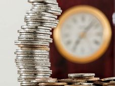 Time Management At Work: How To Stick To Time Goals At Work 