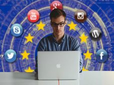 Career In Social Media: What Are The Skills Required And Career Opportunities