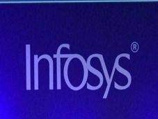 Good News For Freshers, Infosys Will Hire 35,000 College Graduates This Year