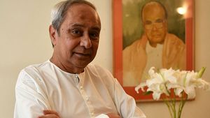 Patnaik announces 100 more hostels for SC & ST students in Odisha 