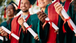 Certificate Courses for Students persuing BA or MA Sociology : Career Opportunities, Expected Salary and More