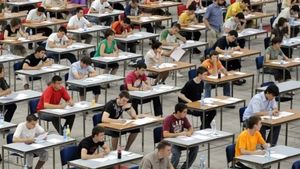 TOEFL vs. IELTS vs. Duolingo: Which is Easier?