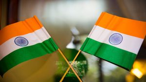 How two Gujarati monthly newspapers covered India's independence in 1947. The media of today can pick up a few