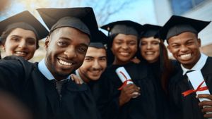 Executive MBA Courses: Fees, Admission 2024, Subjects, Top Colleges, Jobs, Salary