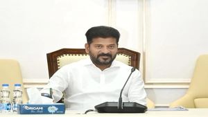 Telangana CM meets UPSC Chairperson, discusses strengthening of TSPSC