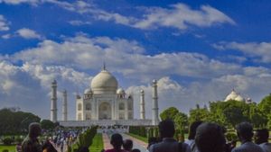 Top 10 Indian Famous Monuments and Their Hidden Secrets