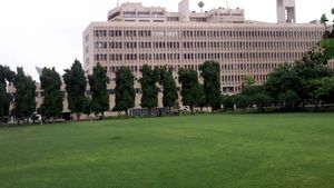 IIT Delhi Assistant Librarian Recruitment 2024: Salary up to ₹1,82,400, Apply Now