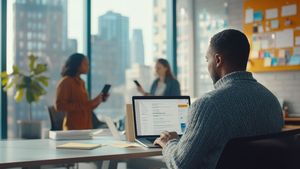 LinkedIn Study Reveals Rising Challenges In India's Job Market