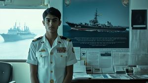 Navigating Your Career in the Indian Navy: Steps to Achieve the Rank of Lieutenant