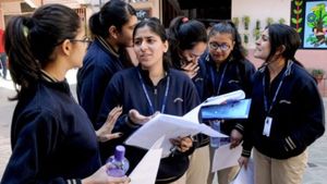 CBSE Board Exam 2025: Do's and Don'ts for a Perfect Answer Sheet