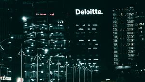 Deloitte Hiring Freshers: Associate Analyst Role in HR Analytics – Apply Now