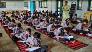 ICSE Class 10 Physics 2025: Most Scoring Chapters & Exam Strategy