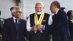 PM Modi Honored with Mauritius' Prestigious National Award