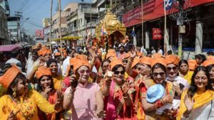 Essay on Mahavir Jayanti for Students in English 2025