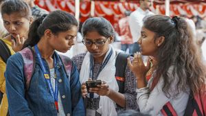 TNPSC CTS Exam 2025: Hall Ticket Out, Apply for 1910 Vacancies Across Tamil Nadu