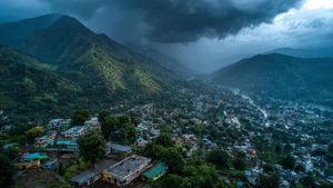 Uttarakhand Cloudburst Triggers Floods; Schools Closed in 4 Districts Amid Rain Alert