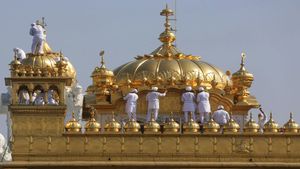 5 November 2025 School Holiday: Schools Closed in THESE States for Guru Nanak Jayanti and Rain