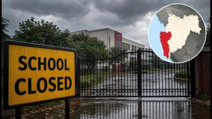 Palghar Schools Closed Today: Mumbai Students Face Confusion Amid Heavy Rain Alert
