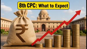 8th Central Pay Commission Talks Begin: What Employees Must Know About Salary Hikes and Fitment Factors